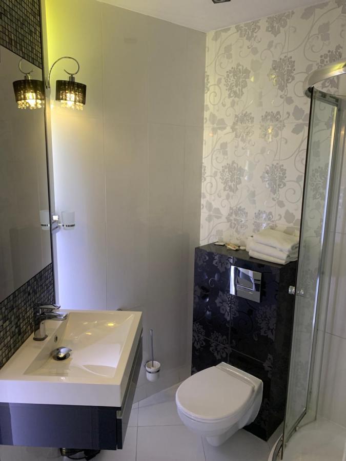 Diament I Brylant Hotel Rawicz Exterior foto