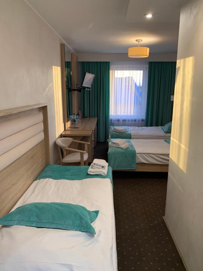 Diament I Brylant Hotel Rawicz Exterior foto