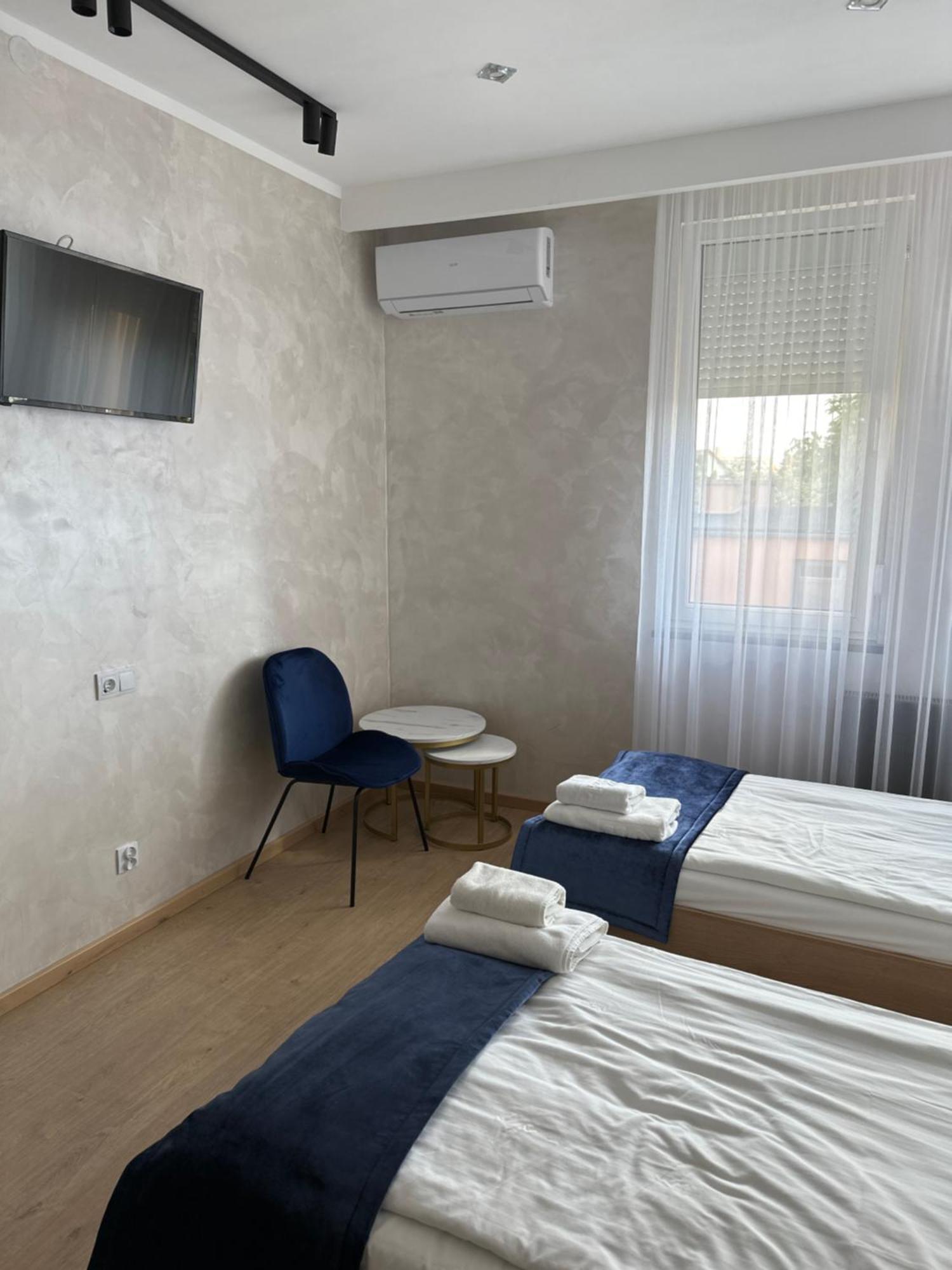 Diament I Brylant Hotel Rawicz Exterior foto